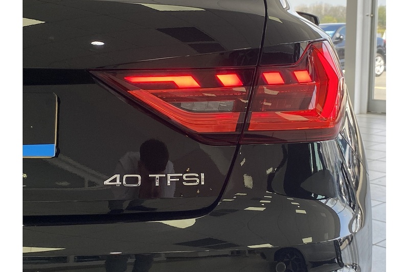 Audi 2.0 TFSI 40 S line Competition Sportback 5dr Petrol S Tronic Euro 6 (s/s) (207 ps)