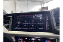 21/21 Audi A1 TFSI 40 S line Competition Sportback S Tronic 207 ps