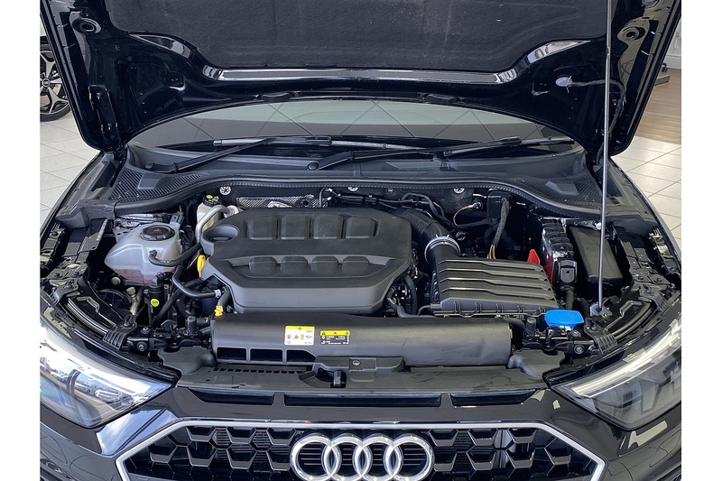 Audi 2.0 TFSI 40 S line Competition Sportback 5dr Petrol S Tronic Euro 6 (s/s) (207 ps)