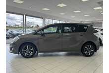 15/15 Toyota Auris 1.6 D-4D Design MPV (7 Seats) 112 ps