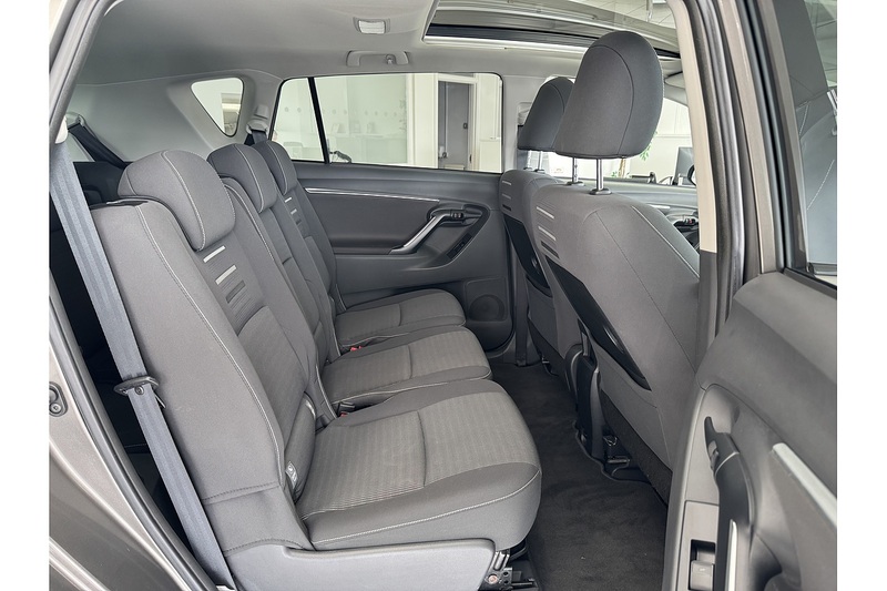 Toyota 1.6 D-4D Design MPV 5dr Diesel Manual Euro 6 (s/s) (7 Seat) (112 ps)