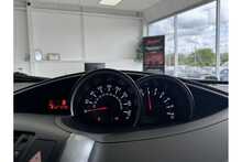 15/15 Toyota Auris 1.6 D-4D Design MPV (7 Seats) 112 ps