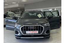 21/21 Audi Q3 2.0 TDI 35 Sport S Tronic quattro 150 ps