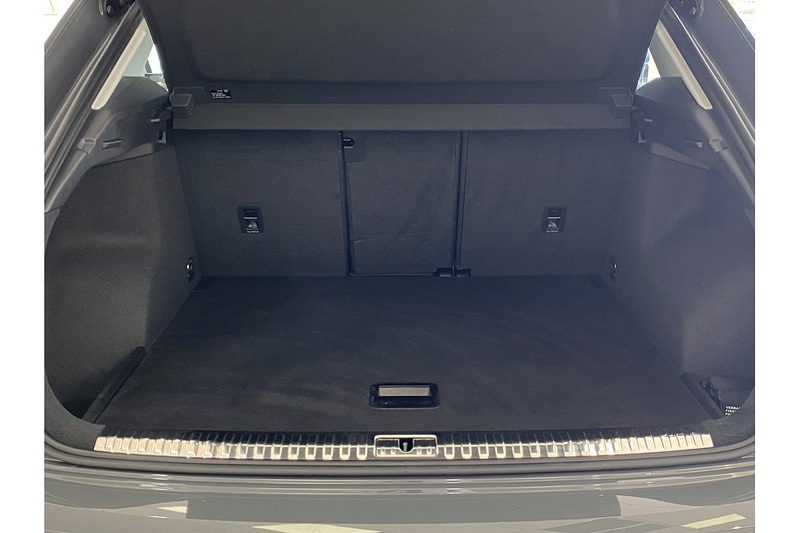 Audi 2.0 TDI 35 Sport SUV 5dr Diesel S Tronic quattro Euro 6 (s/s) (150 ps)