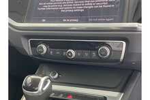 21/21 Audi Q3 2.0 TDI 35 Sport S Tronic quattro 150 ps