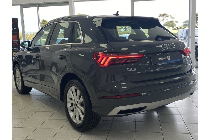 Audi 2.0 TDI 35 Sport SUV 5dr Diesel S Tronic quattro Euro 6 (s/s) (150 ps)