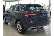 21/21 Audi Q3 2.0 TDI 35 Sport S Tronic quattro 150 ps
