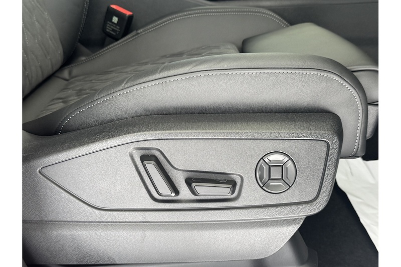 Audi Tdi Quattro S Line Edition 1 2.0 5dr Estate Semi Auto Diesel