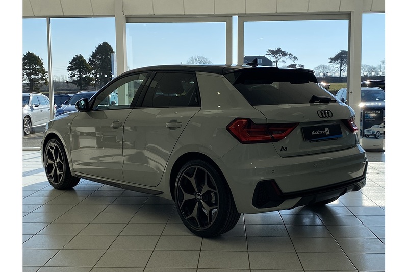 Audi Sportback Tfsi 30 S Tronic Black Edition 1.0 5dr Hatchback S Tronic Petrol