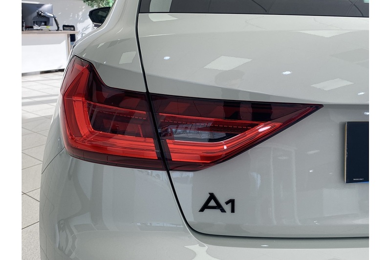 Audi Sportback Tfsi 30 S Tronic Black Edition 1.0 5dr Hatchback S Tronic Petrol