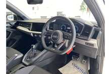 25/25 Audi A1 Sportback Tfsi 30 S Tronic Black Edition