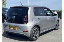 21/71 Volkswagen up! 1.0 R-Line Hatchback 65 ps