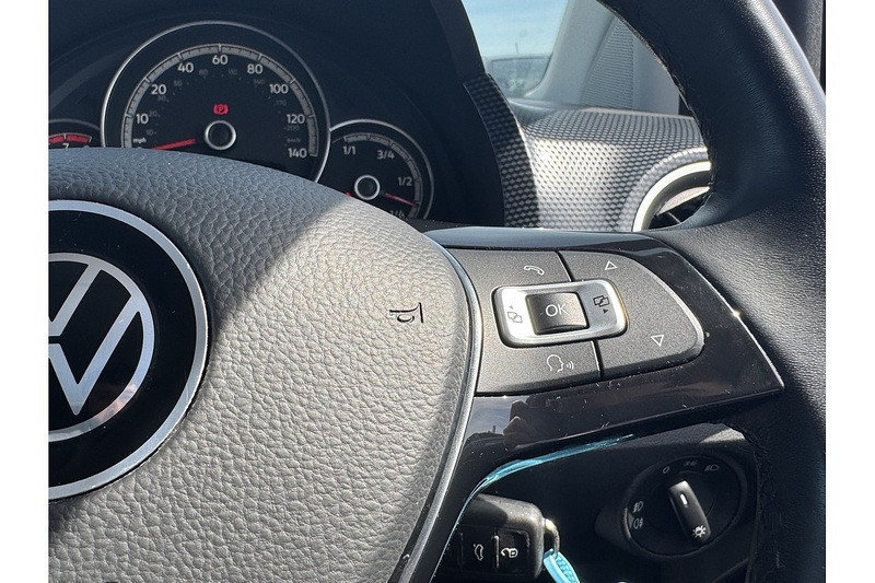 Volkswagen 1.0 R-Line Hatchback 5dr Petrol Manual Euro 6 (s/s) (65 ps)