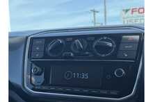 21/71 Volkswagen up! 1.0 R-Line Hatchback 65 ps
