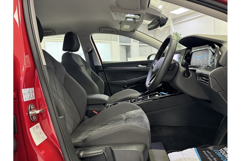 Volkswagen 1.5 eTSI MHEV Style Hatchback 5dr Petrol Hybrid DSG Euro 6 (s/s) (150 ps)