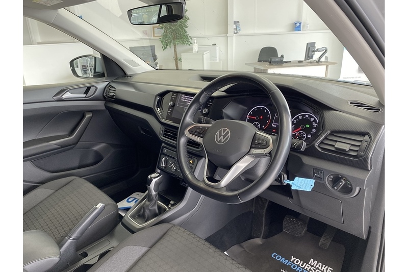 Volkswagen 1.0 TSI SE SUV 5dr Petrol DSG Euro 6 (s/s) (110 ps)