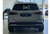 21/21 Mercedes-Benz GLA220d AMG Line Diesel 4MATIC 190 ps