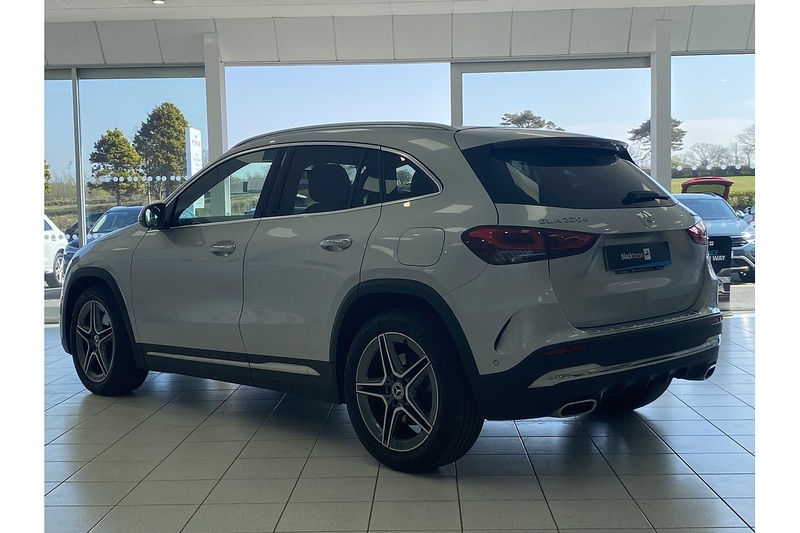 Mercedes-Benz 2.0 GLA220d AMG Line (Premium) SUV 5dr Diesel 8G-DCT 4MATIC Euro 6 (s/s) (190 ps)