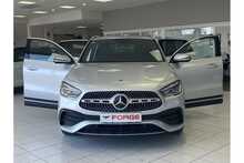 21/21 Mercedes-Benz GLA220d AMG Line Diesel 4MATIC 190 ps