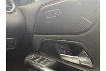21/21 Mercedes-Benz GLA220d AMG Line Diesel 4MATIC 190 ps
