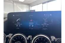 21/21 Mercedes-Benz GLA220d AMG Line Diesel 4MATIC 190 ps