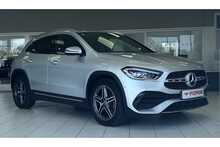 21/21 Mercedes-Benz GLA220d AMG Line Diesel 4MATIC 190 ps