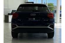 24/24 Audi Q2 1.5 TFSI CoD 35 S line SUV S Tronic (150 ps)