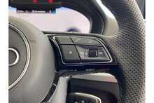 24/24 Audi Q2 1.5 TFSI CoD 35 S line SUV S Tronic (150 ps)