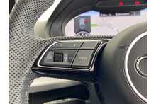 24/24 Audi Q2 1.5 TFSI CoD 35 S line SUV S Tronic (150 ps)