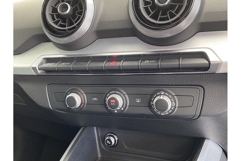 Audi 1.5 TFSI CoD 35 S line SUV 5dr Petrol S Tronic Euro 6 (s/s) (150 ps)