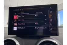 24/24 Audi Q2 1.5 TFSI CoD 35 S line SUV S Tronic (150 ps)