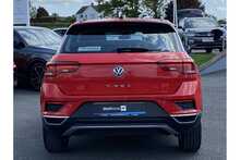 18/18 Volkswagen T-Roc 1.0 TSI SE 115 ps
