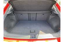 18/18 Volkswagen T-Roc 1.0 TSI SE 115 ps