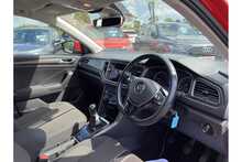 18/18 Volkswagen T-Roc 1.0 TSI SE 115 ps