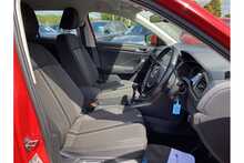 18/18 Volkswagen T-Roc 1.0 TSI SE 115 ps