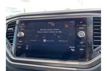 18/18 Volkswagen T-Roc 1.0 TSI SE 115 ps