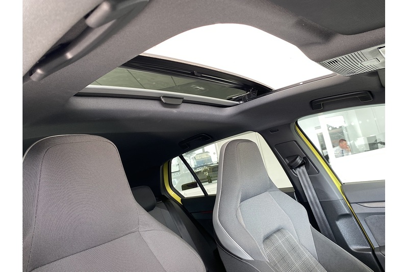 Volkswagen 2.0 TDI GTD Hatchback 5dr Diesel DSG Euro 6 (s/s) (200 ps)