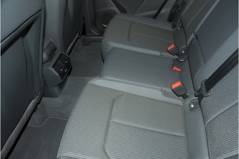 Audi TFSI CoD Black Edition SUV 1.5 Manual Petrol