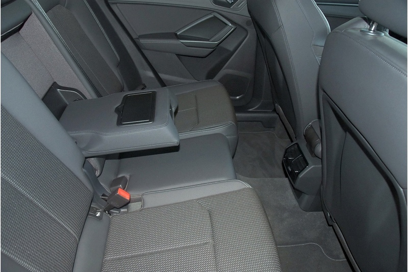 Audi TFSI CoD Black Edition SUV 1.5 Manual Petrol