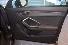 21/21 Audi Q3 TFSI CoD Black Edition 1.5 Manual Petrol