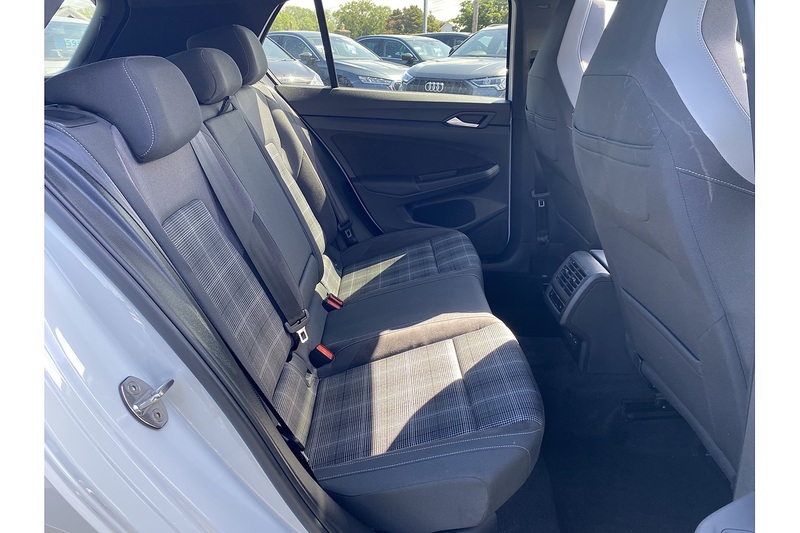 Volkswagen 2.0 TDI GTD Hatchback 5dr Diesel DSG Euro 6 (s/s) (200 ps)