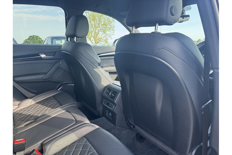 Audi 2.0 TFSIe 50 S line SUV 5dr Petrol Plug-in Hybrid S Tronic quattro Euro 6 (s/s) 17.9kWh (299 ps)