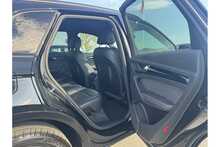 21/71 Audi Q5 TFSIe 50 S line Petrol Plug-in Hybrid S Tronic quattro 299 ps