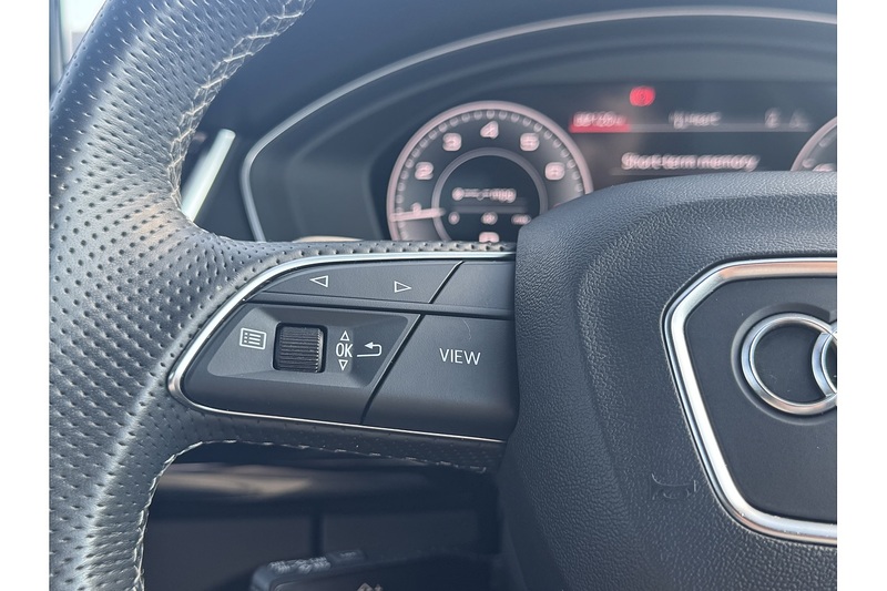 Audi 2.0 TFSIe 50 S line SUV 5dr Petrol Plug-in Hybrid S Tronic quattro Euro 6 (s/s) 17.9kWh (299 ps)