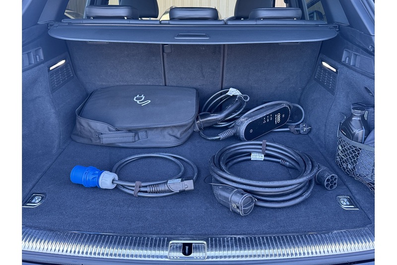 Audi 2.0 TFSIe 50 S line SUV 5dr Petrol Plug-in Hybrid S Tronic quattro Euro 6 (s/s) 17.9kWh (299 ps)