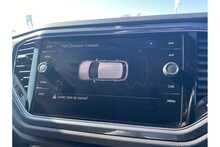 21/21 Volkswagen T-Roc TSI EVO R-Line DSG 150 PS