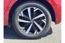 24/74 Volkswagen Polo 1.0 TSI Match 95 ps