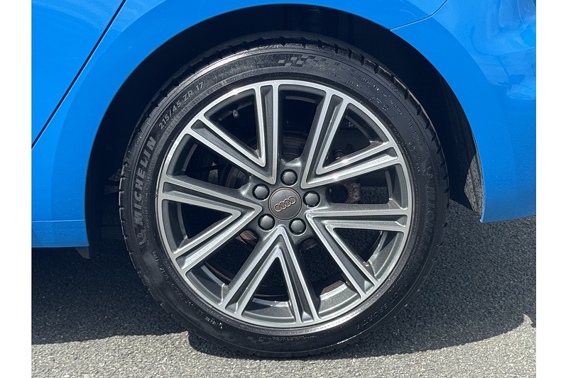 Audi TFSI S line Hatchback 1.5 Automatic Petrol