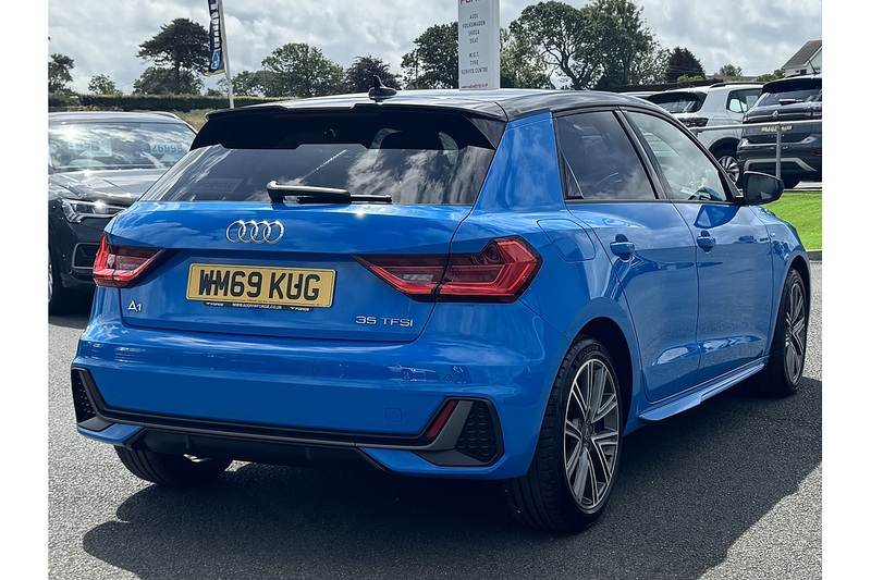 Audi TFSI S line Hatchback 1.5 Automatic Petrol