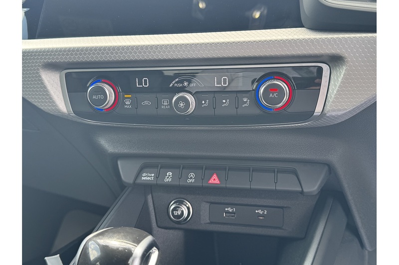 Audi TFSI S line Hatchback 1.5 Automatic Petrol